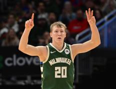 PG中国官网-76人逆转勇士，米切尔带队取胜